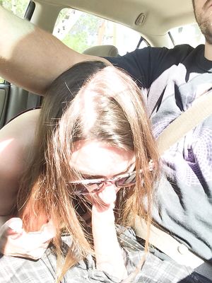29 yo Girlfriend Suck in Car